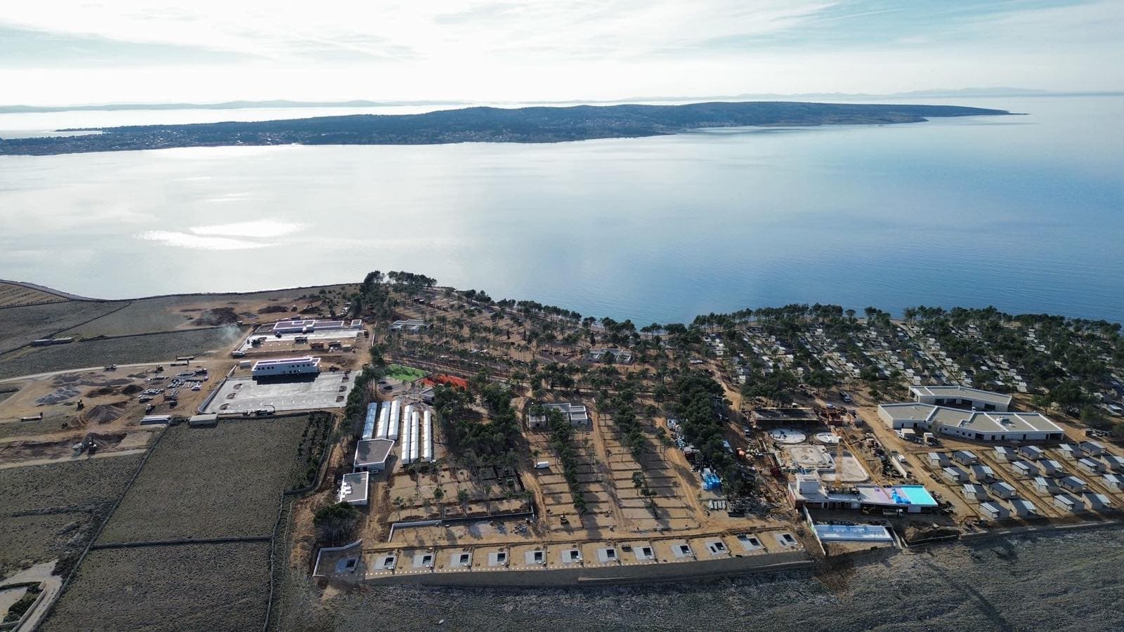 Kamp Avalona, otok Pag